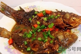 鯽魚(yú)可以放冰箱冷凍嗎?鯽魚(yú)能放冰箱保存嗎?