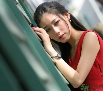 女性頭暈?zāi)垦Ｔ趺椿厥拢颗灶^暈?zāi)垦Ｔ趺崔k？