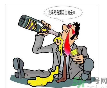 酒精中毒的早期癥狀有哪些？酒精中毒的癥狀有哪些？