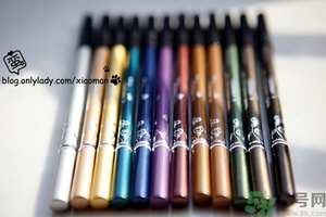 solone眼線筆怎么削？怎么推出來？