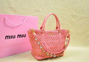 miumiu是哪個(gè)國家的牌子？miumiu是prada旗下的嗎？