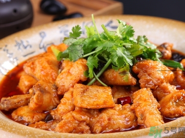 帶魚和牛奶可以一起吃嗎？帶魚和牛奶可以同時吃嗎？