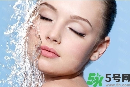 補(bǔ)水面膜怎么選擇？補(bǔ)水的面膜可以天天敷嗎？