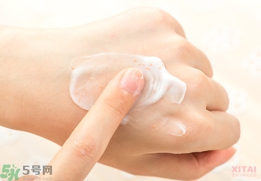 資生堂護(hù)手霜怎么樣？資生堂護(hù)手霜100g紅罐好用嗎？