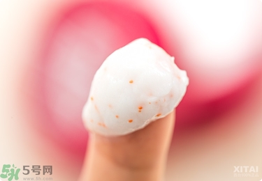 資生堂護(hù)手霜怎么樣？資生堂護(hù)手霜100g紅罐好用嗎？