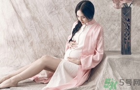 懷孕一個(gè)月胃不舒服怎么辦？懷孕一個(gè)月胃不舒服吃什么？