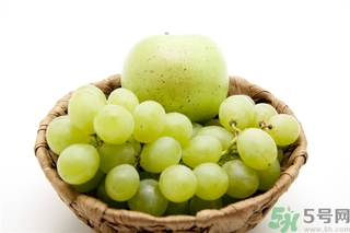 葡萄和蘋果可以一起吃嗎？葡萄和蘋果可以一起榨汁嗎？