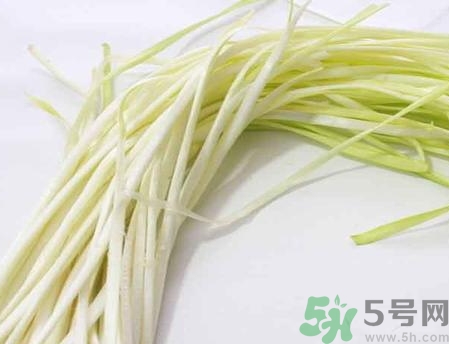 韭黃是蒜黃嗎？韭黃和蒜黃的區(qū)別？