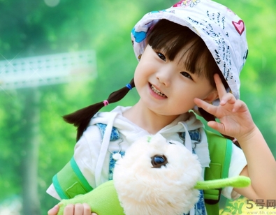 小孩耳朵疼是怎么回事？小孩耳朵疼怎么辦？