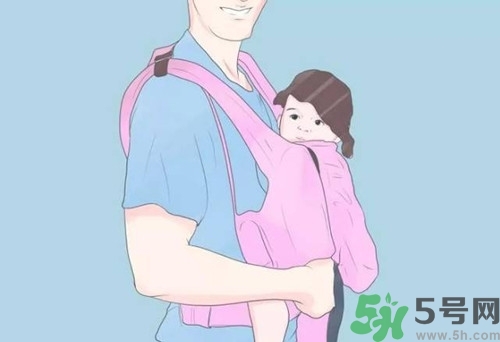 嬰兒怎么抱？嬰兒怎么抱著喂奶？