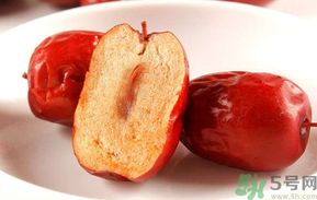 灰棗和紅棗哪種營(yíng)養(yǎng)高？灰棗和紅棗的區(qū)別