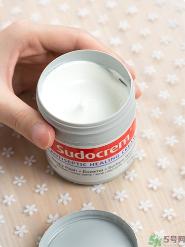 Sudocrem屁屁霜怎么用？sudocrem屁屁霜初生寶寶能用嗎？