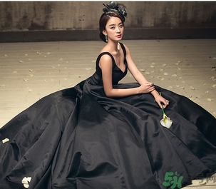 結(jié)婚可以穿黑襯衫嗎？參加婚禮可以穿黑色衣服嗎？