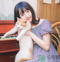 皮膚不白的人染什么顏色的頭發(fā)？頭發(fā)顏色怎么選擇？