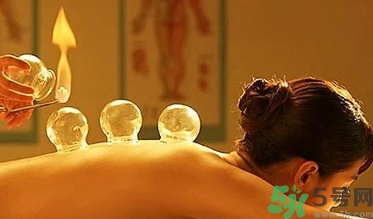 在家拔罐需要注意什么？在家拔罐幾天拔一次？