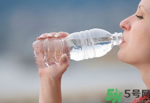 皮膚不白是什么原因？皮膚不白怎么辦