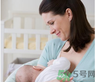 母乳喂養(yǎng)多久喂一次？母乳喂養(yǎng)注意事項
