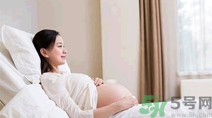 臨產(chǎn)有什么預(yù)兆？臨產(chǎn)怎么樣緩解疼痛？