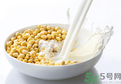 豆?jié){粉有營養(yǎng)嗎？豆?jié){粉結(jié)塊還能喝嗎？