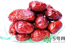 冬棗和紅棗的營(yíng)養(yǎng)價(jià)值哪個(gè)高？冬棗和紅棗哪個(gè)熱量高？