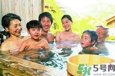小孩可以泡溫泉嗎？多大的小孩可以泡溫泉？