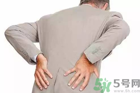 后背刺痛是怎么回事？后背刺痛是怎么辦？