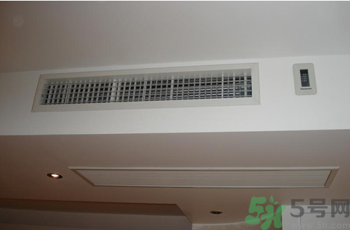 秋天空調(diào)開什么溫度最好？秋天空調(diào)開多少度合適？