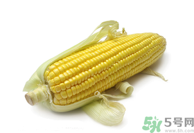 玉米沒煮熟能吃嗎？沒煮熟的玉米能吃嗎？