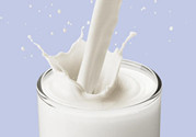 牛奶過期了還能喝嗎？牛奶過期了如何利用？