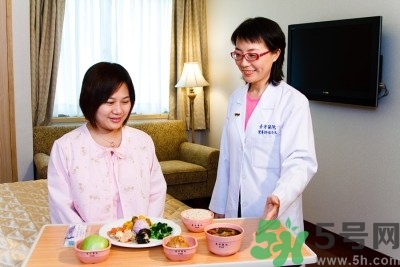 產(chǎn)后如何恢復(fù)身材？產(chǎn)后如何坐月子？