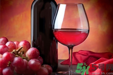葡萄酒什么時候喝最好？一天什么時間喝葡萄酒最好？