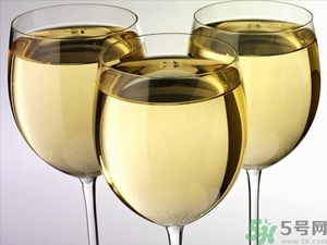 葡萄酒不能和什么一起吃？葡萄酒和什么食物相克？