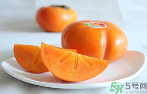 脆柿子可以直接吃嗎？柿子可以直接吃嗎？
