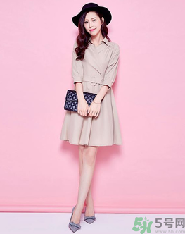 十月份可以穿裙子嗎？十月份穿什么衣服合適？