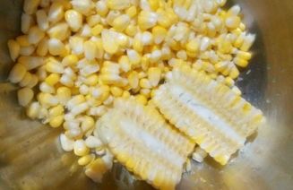 新鮮玉米怎么剝粒？怎么剝新鮮玉米？