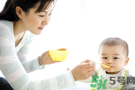 寶寶不吃藥可以加在奶里面嗎？寶寶不吃藥怎么喂比較好？