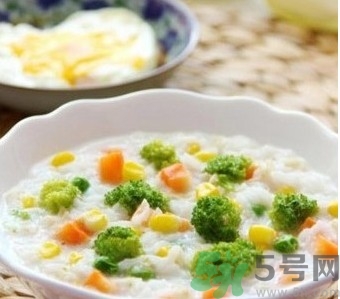 孕婦早餐吃什么好？孕婦早餐幾點(diǎn)吃最好？