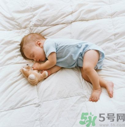 秋季幼兒如何預(yù)防感冒？秋季幼兒感冒怎么辦？