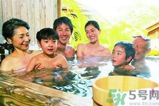 高血壓能泡溫泉嗎？血壓高適合泡溫泉嗎？