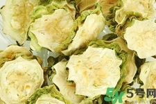 新鮮苦瓜片和干苦瓜片泡水哪個(gè)好？苦瓜片泡水喝的功效
