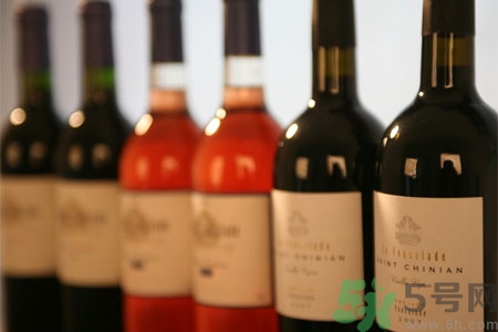 紅酒喝多了第二天難受怎么辦？紅酒喝多了怎么解酒？