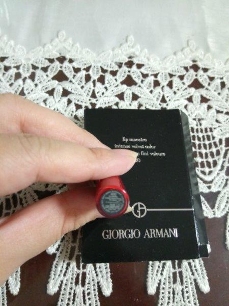 阿瑪尼紅管唇釉多少錢(qián)?阿瑪尼紅管唇釉專(zhuān)柜價(jià)格
