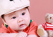 寶寶睡覺翻來覆去是怎么回事？寶寶睡覺喜歡亂動(dòng)怎么辦？