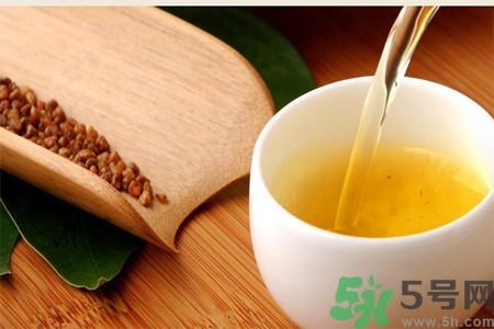 茶垢對(duì)身體有害嗎？茶垢到底是養(yǎng)生還是危害健康？