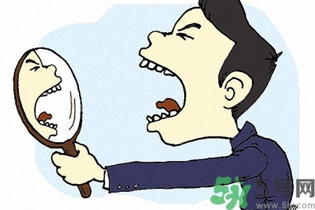吃口香糖會口臭嗎？吃了口香糖為什么口還很臭？