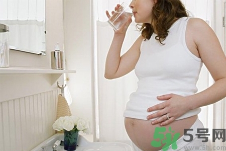 孕婦嘴巴苦是怎么回事？孕婦嘴巴苦是怎么辦？