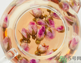 桂花茶和玫瑰花能一塊泡水喝嗎？桂花和玫瑰花一起喝有什么功效？