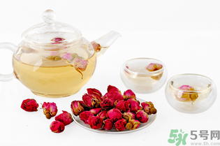 桂花茶和玫瑰花能一塊泡水喝嗎？桂花和玫瑰花一起喝有什么功效？