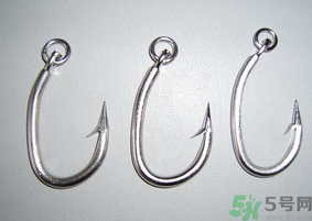 釣鯽魚用幾號(hào)鉤？釣鯽魚用什么鉤型的魚鉤？