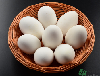 鴨蛋不能和什么一起吃？鴨蛋不能與什么食物同食？
